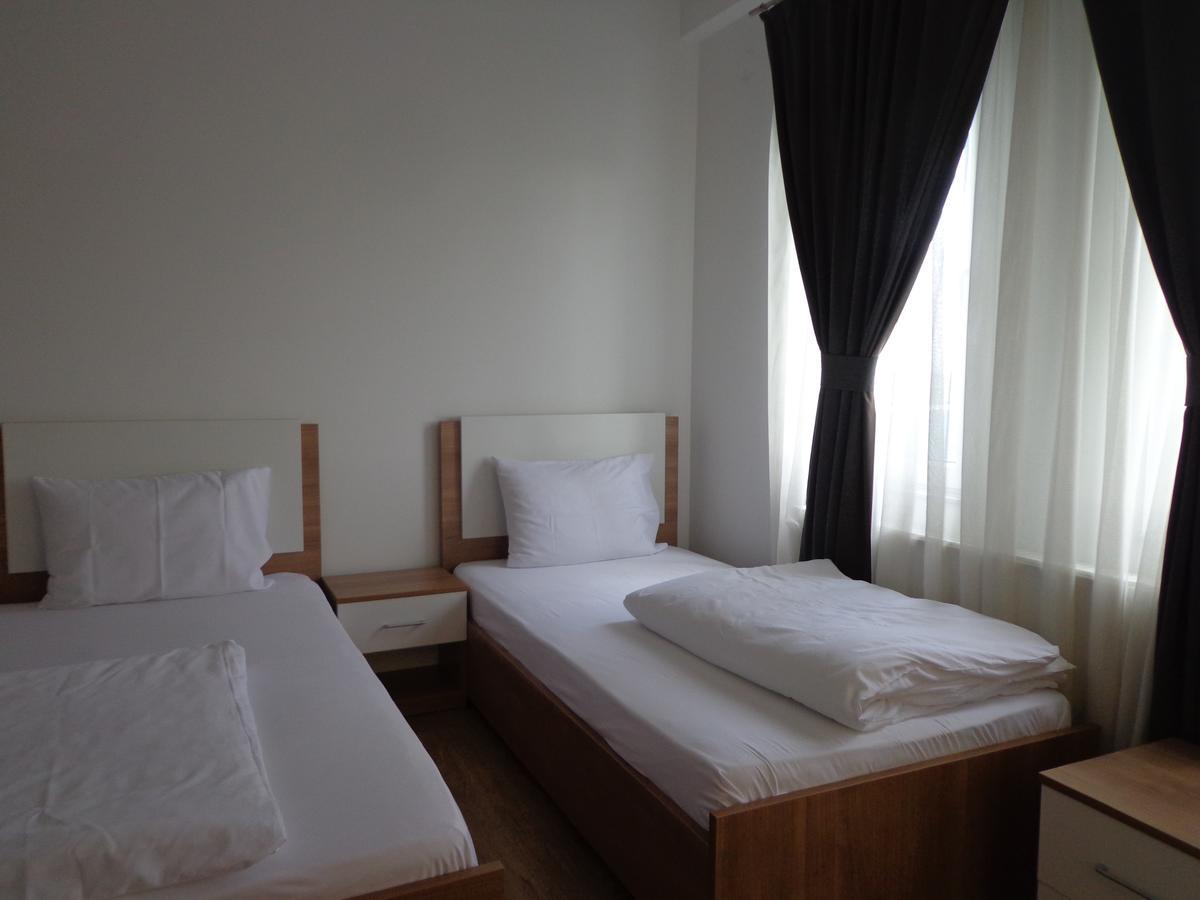 Hotel Rio Pristina Eksteriør bilde
