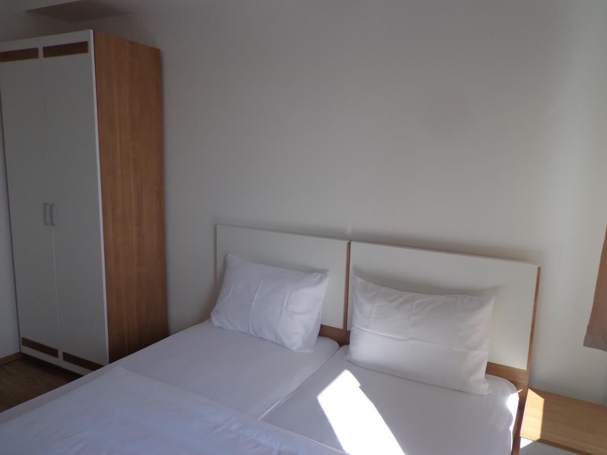 Hotel Rio Pristina Eksteriør bilde