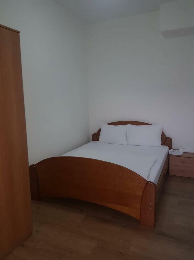 Hotel Rio Pristina Eksteriør bilde